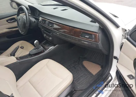 2011 BMW 328I xDrive из США, поврежденный, VIN WBAPK5C56BA662236